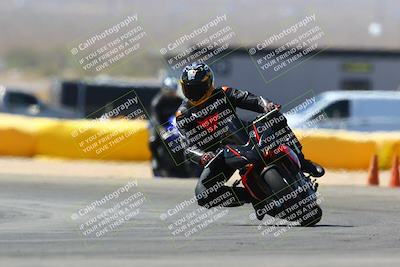 media/Mar-28-2022-Superbike Trackdays (Mon) [[b8603d0f67]]/Novice Group (1130am-12pm)/Turn 2/